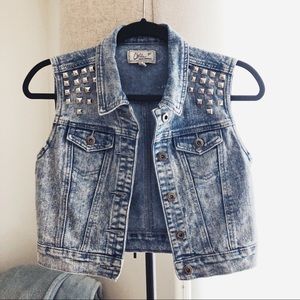 Cropped denim vest